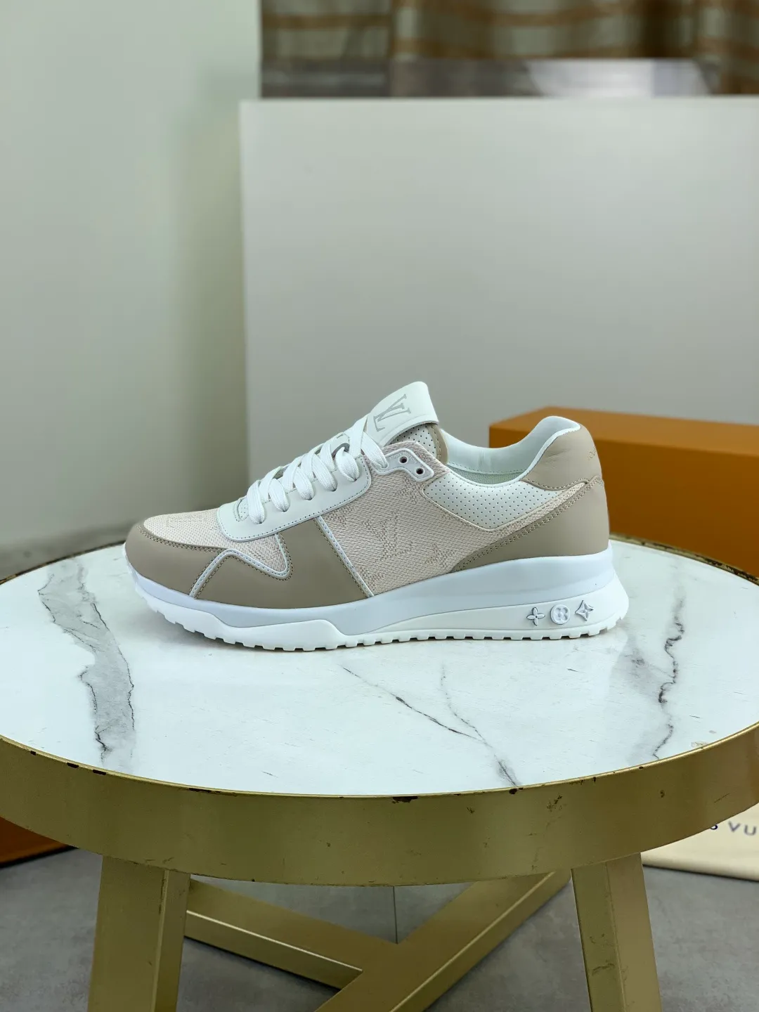Men's men's shoes P680 new style 💶[LOUIS VUITTON] (original order) new style 🍀LV Louis Vuitton * - top version of LV classic trendy shoes! Use imported original cowhide and water-dyed cowhide lining. The latest original wear-resistant TPU combination outsole! High quality products! Multiple colors available, code number: 39-45 (46 customized)